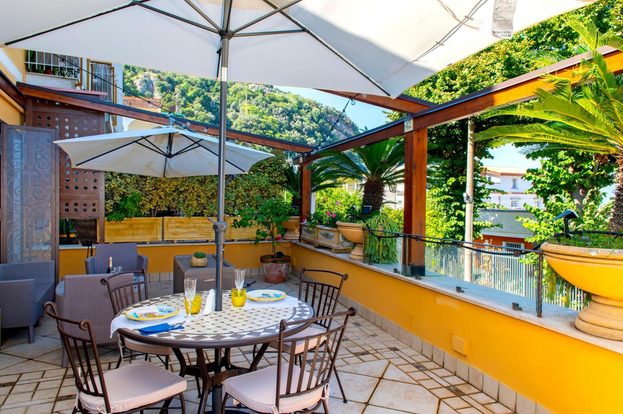 לינה וארוחת בוקר Relais Sorrento Terrace And Relax מראה חיצוני תמונה